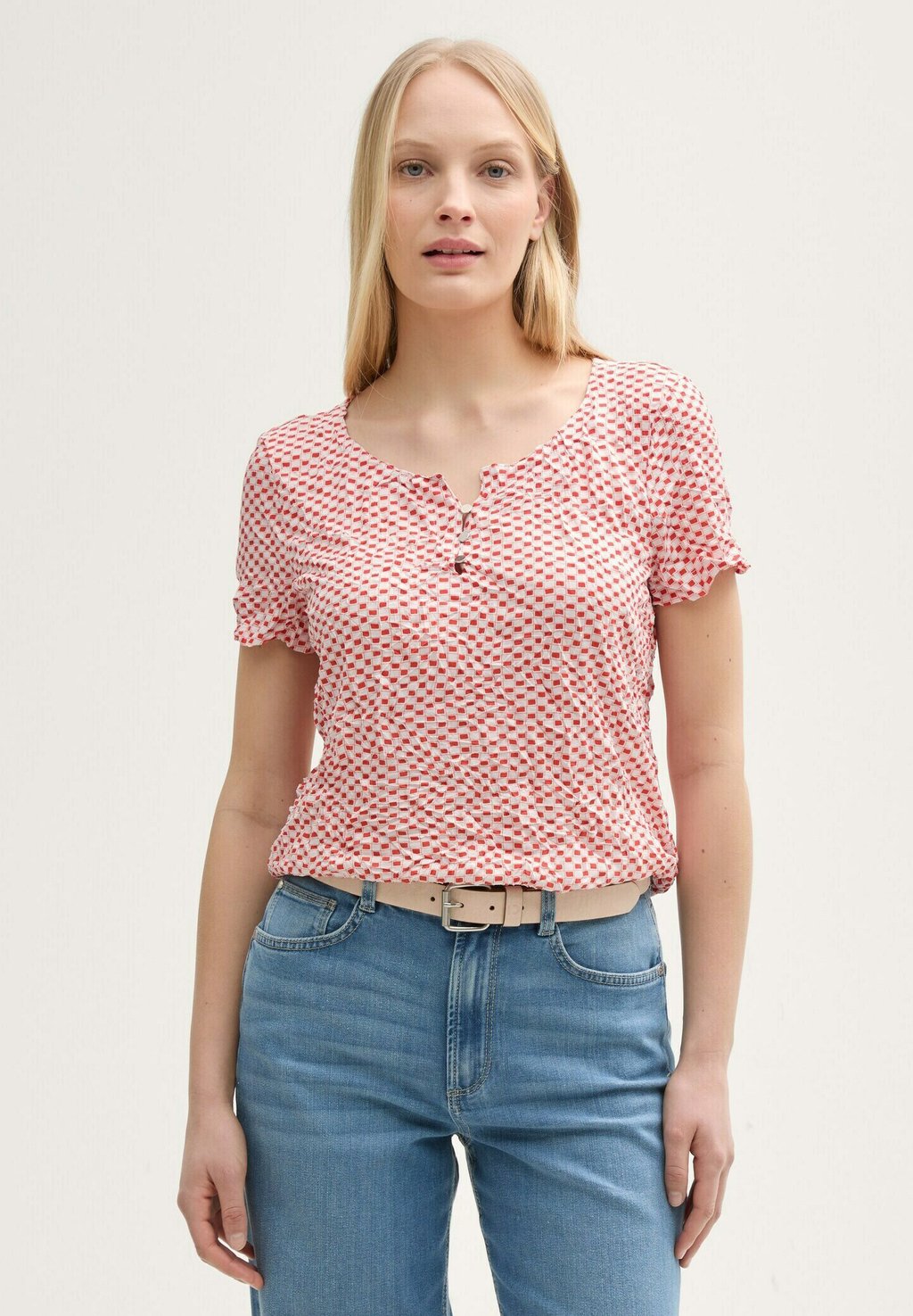 

Блуза CRINKLE MIT MUSTER - Print T-shirt TOM TAILOR, красный