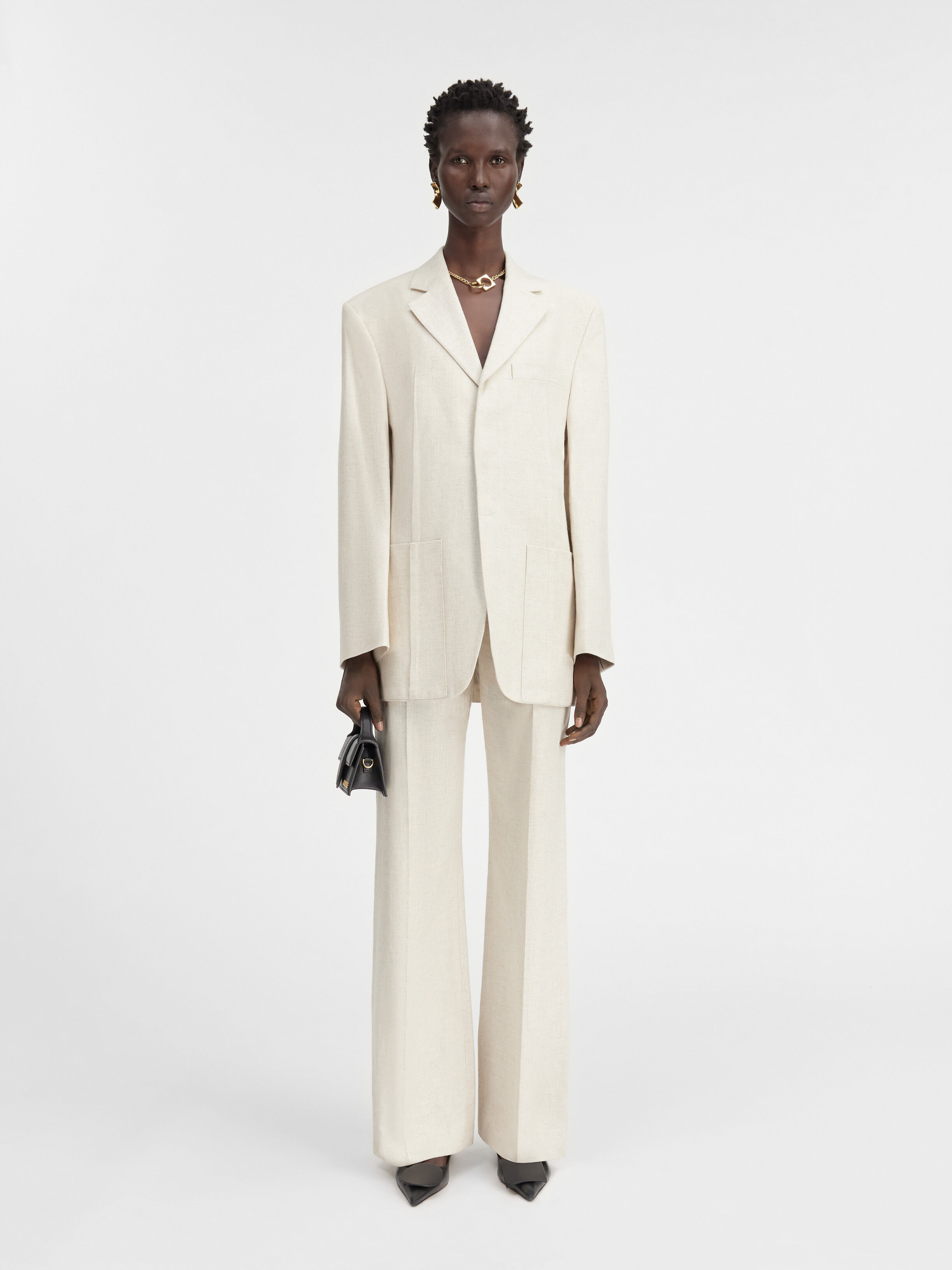 

Квадратный пиджак JACQUEMUS The Man's jacket, светло-бежевый