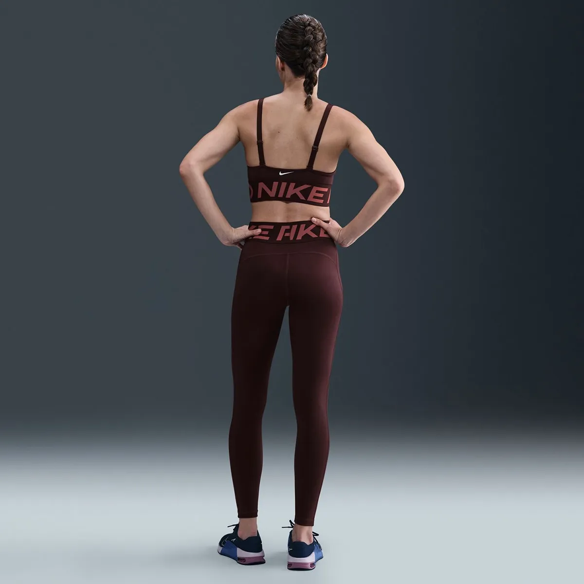 Топ для женщин Pro Indy Plunge Nike, красный — фото 2