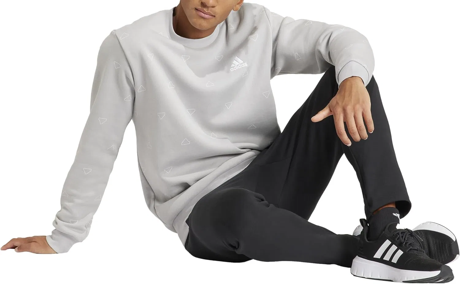Мужская спортивная толстовка adidas Seasonal Essentials Monogram Graphic Crew Sweatshirt — фото 4
