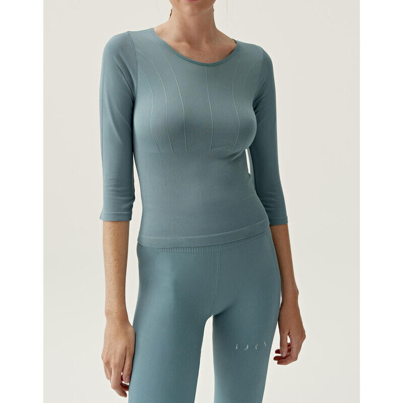 

Спортивная футболка Born Living Yoga, серый