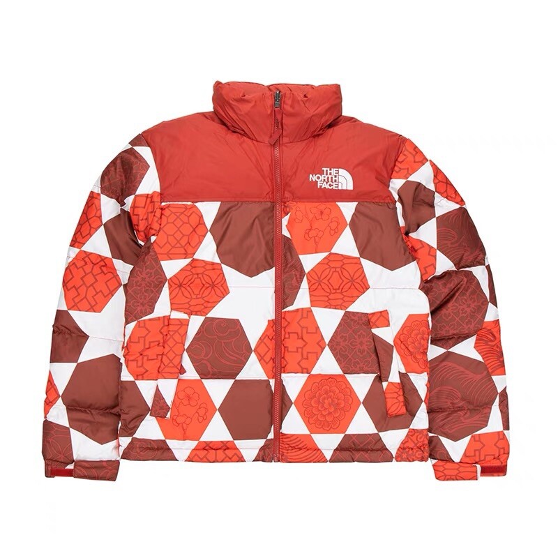 

Пуховик женский красный The North Face