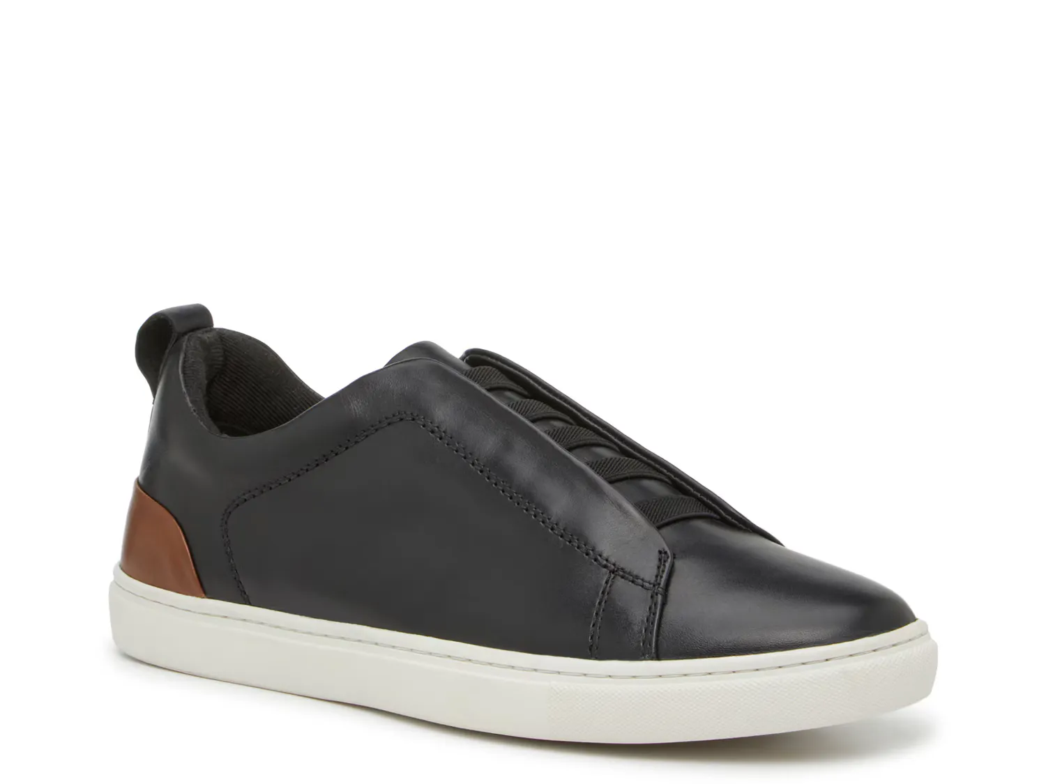 

Кроссовки Caene Slip-On Sneaker Vince Camuto, черный