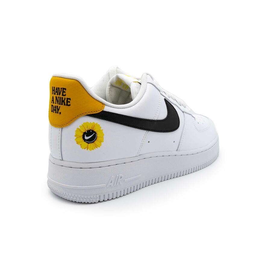 Кроссовки Nike Air Force 1 Low белые для взрослых — фото 4