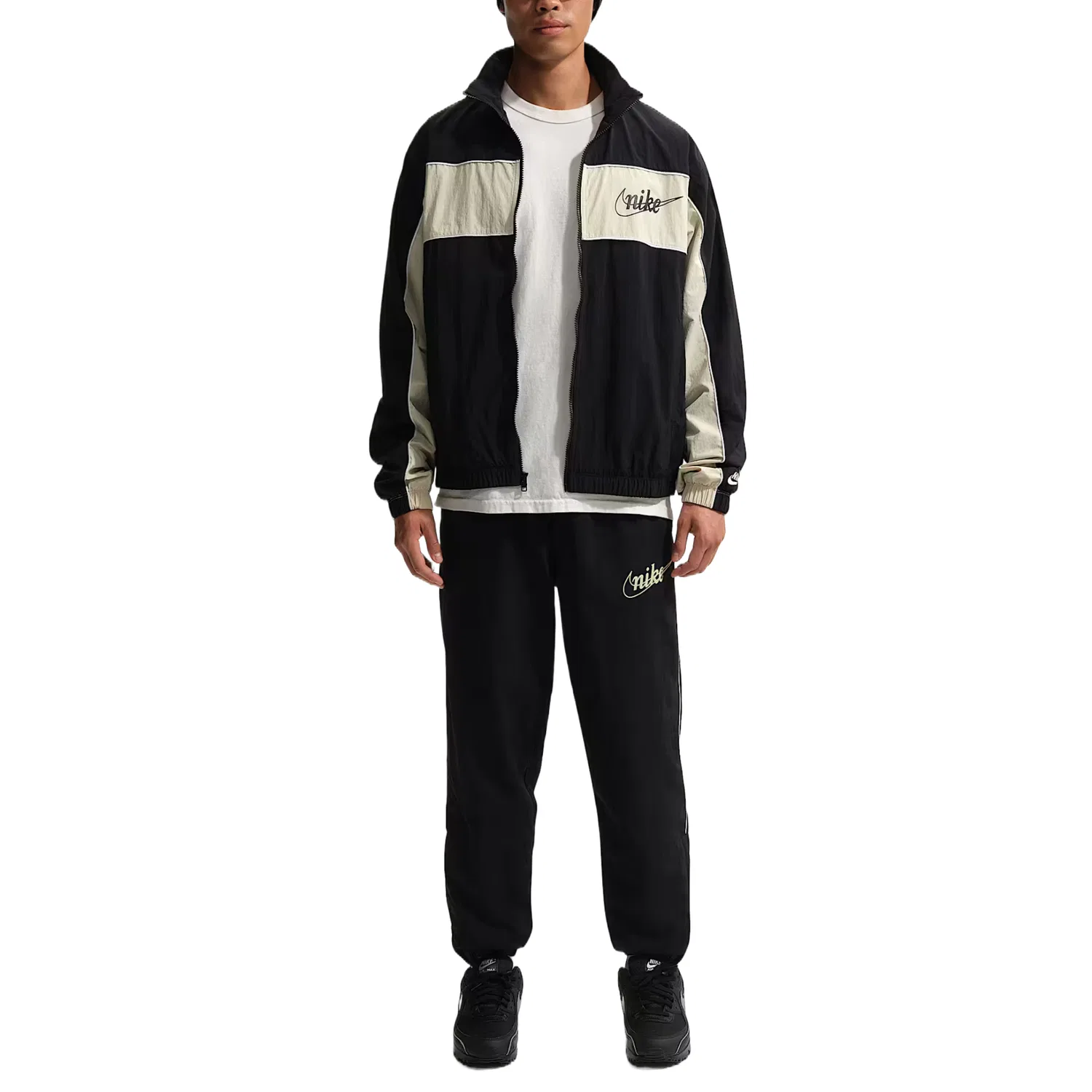 Штаны Nike Sportswear Club Lightweight Black/Light Khaki — фото 3