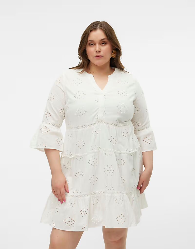 

Топ Vero Moda Curve белого цвета