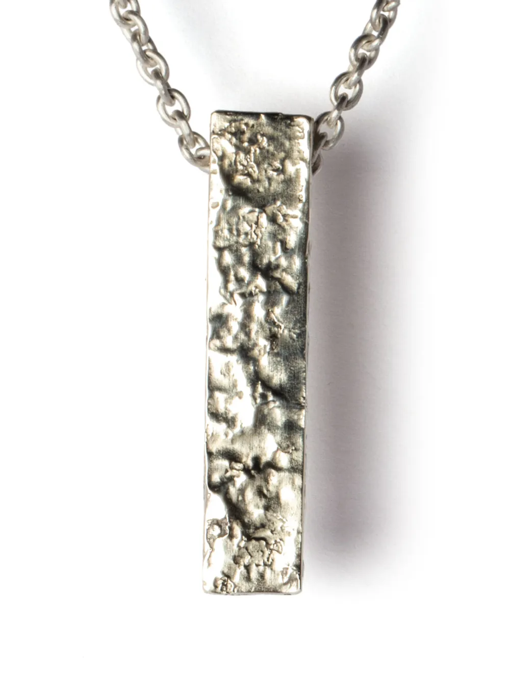 

Фактурное колье Amulet Parts of Four, серебяный