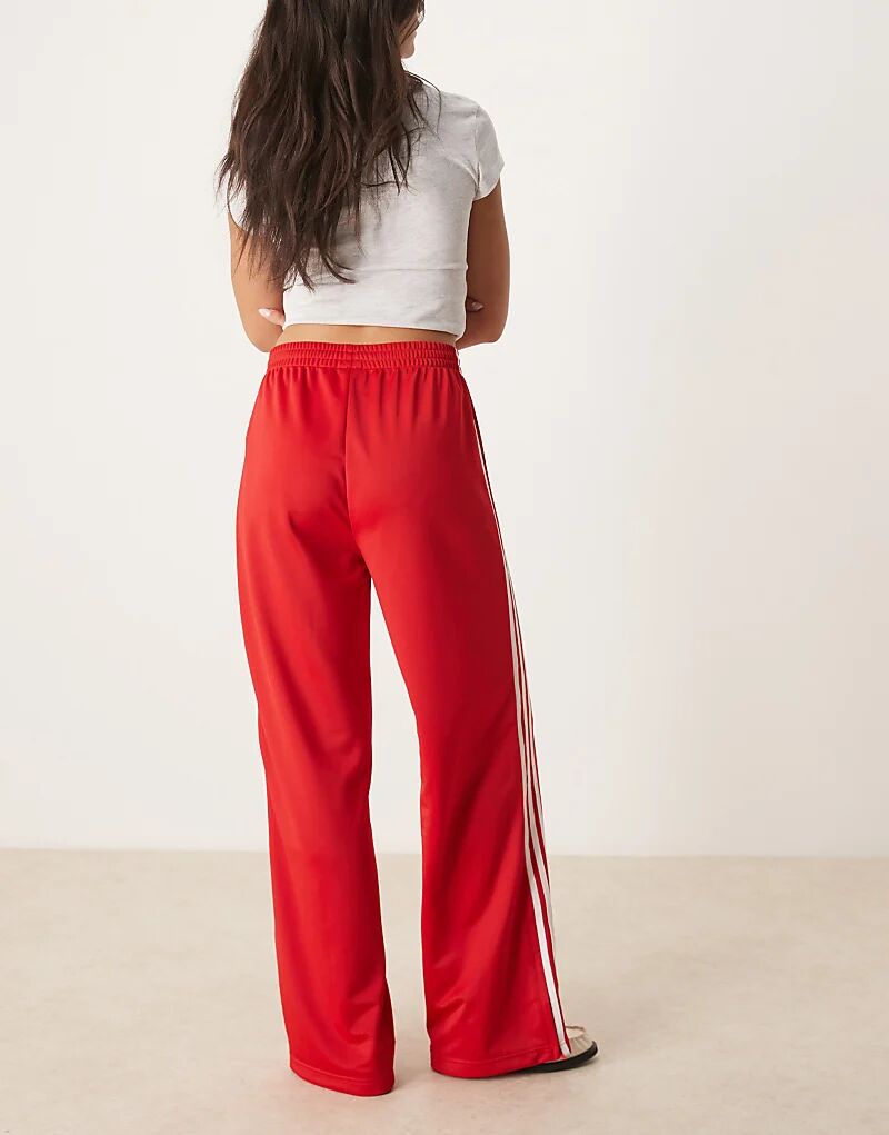 Спортивные брюки adidas Originals Firebird Loose красного цвета — фото 3