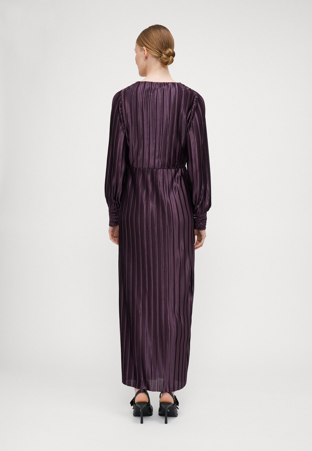 

Одежда для особых случаев YASSTORMA LONG DRESS YAS Tall, темно-фиолетовый