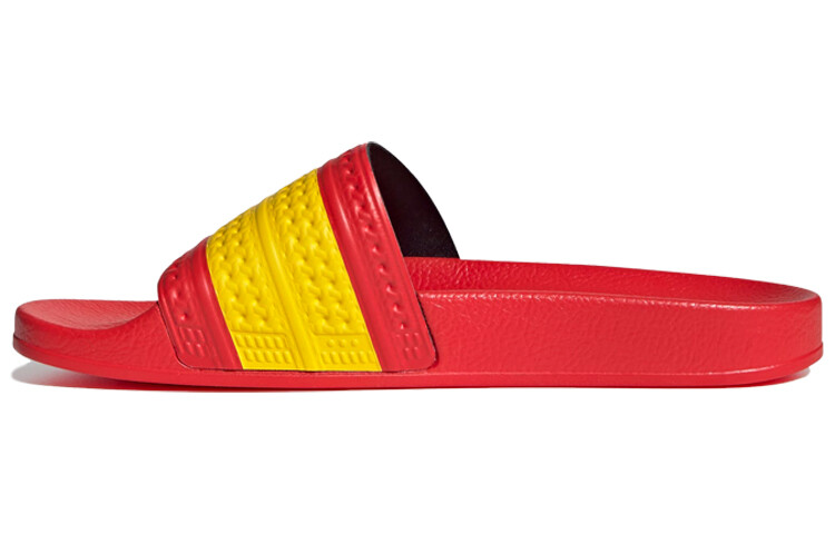 

Шлепанцы и сланцы Adidas Originals Adilette Slides 'Spain'