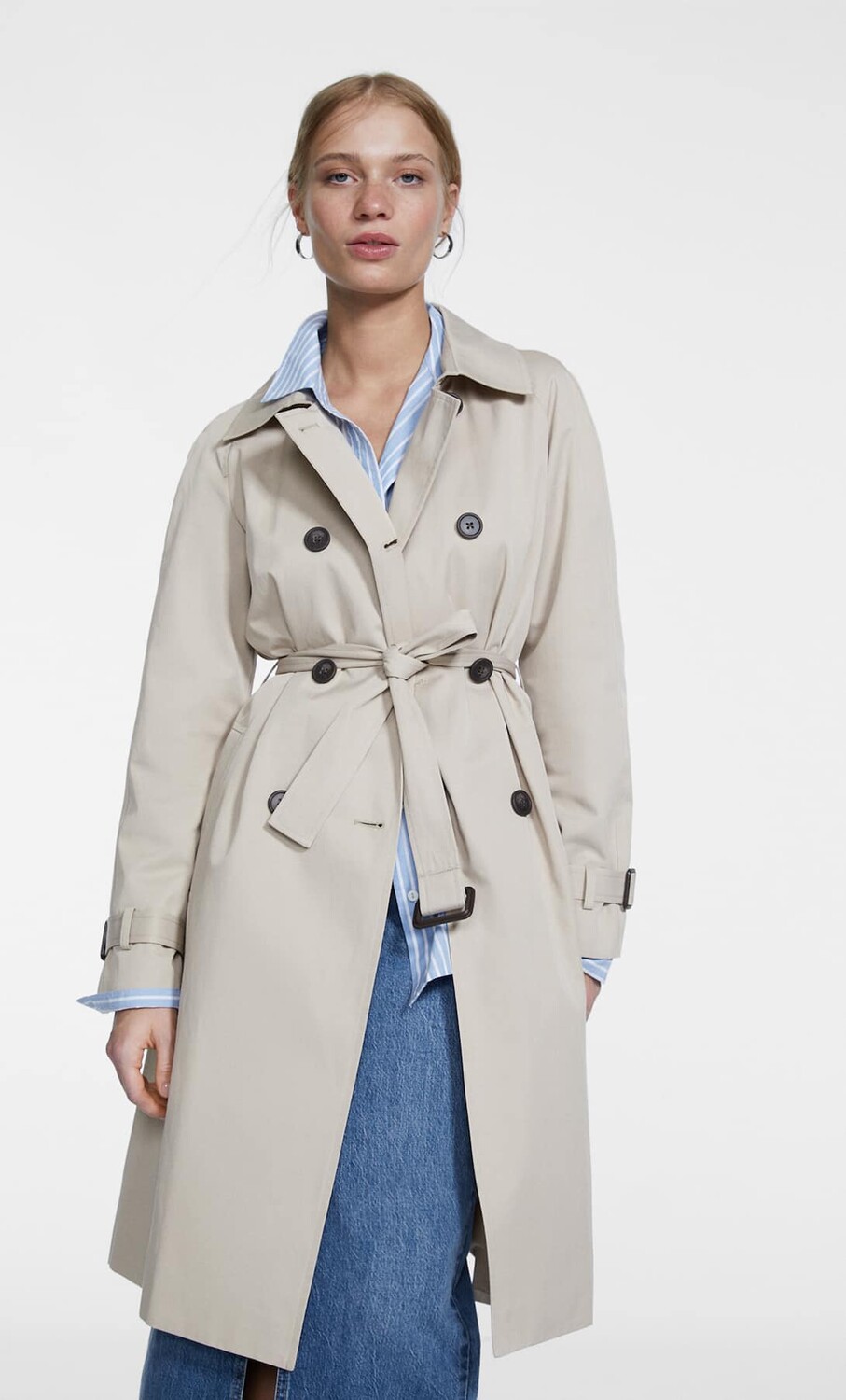 

Усиленный тренч Stradivarius, бежевый