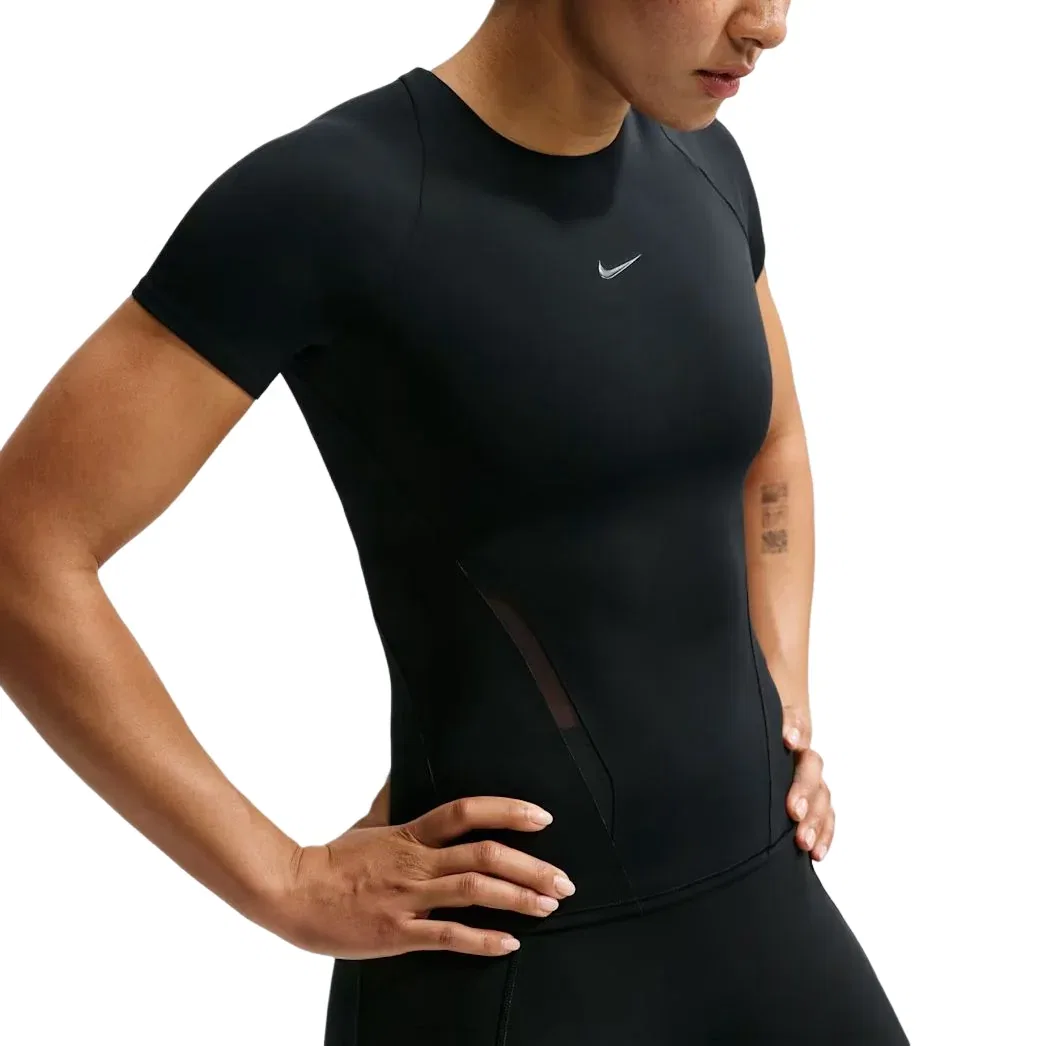 Женская футболка Universa Mesh T-Shirt 'Black Anthracite Dark Smoke Grey' Nike, Black/Anthracite/Dark Smoke Grey — фото 2