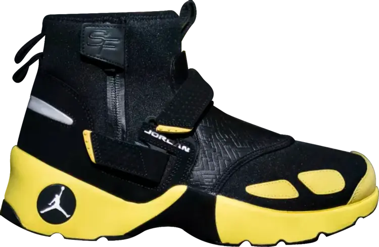 

Кроссовки SoleFly x Jordan Trunner LX High SoleFly, черный