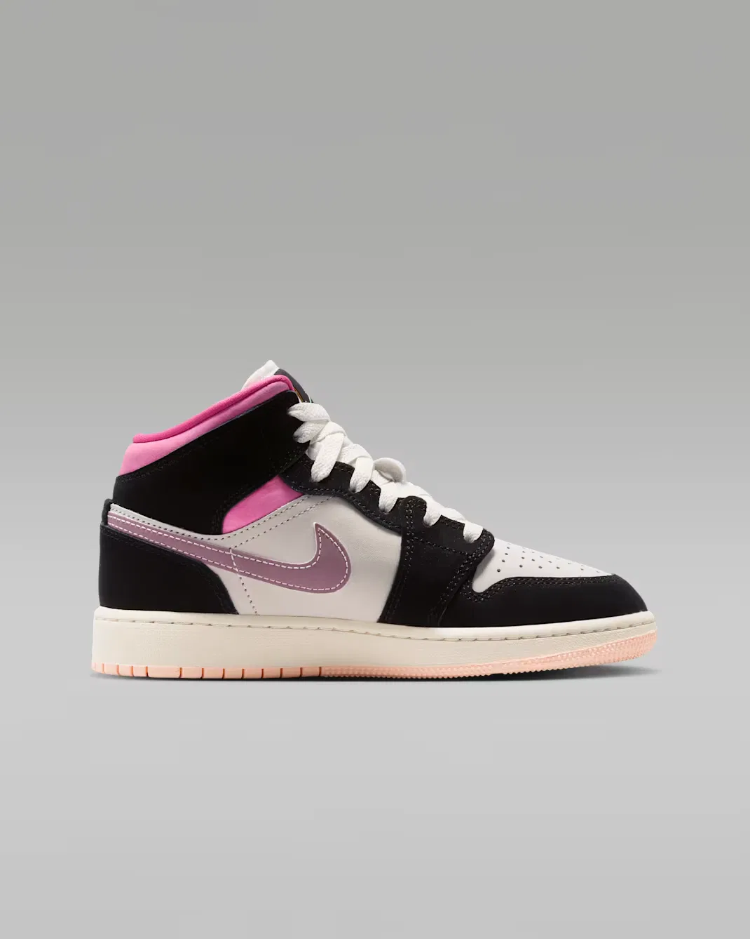 Кроссовки для детей постарше Air Jordan 1 Mid SE, Black/Sail/Pinksicle/University Gold — фото 3