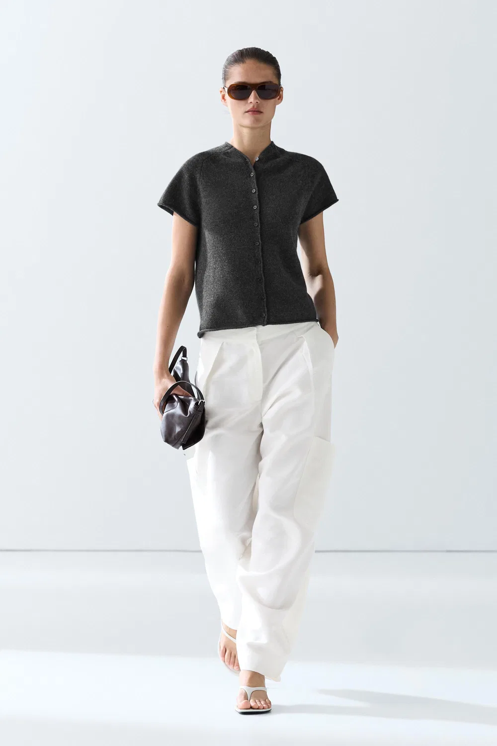 Жилет Massimo Dutti 100% Cashmere Button-Front Knit, антрацитово-серый — фото 2
