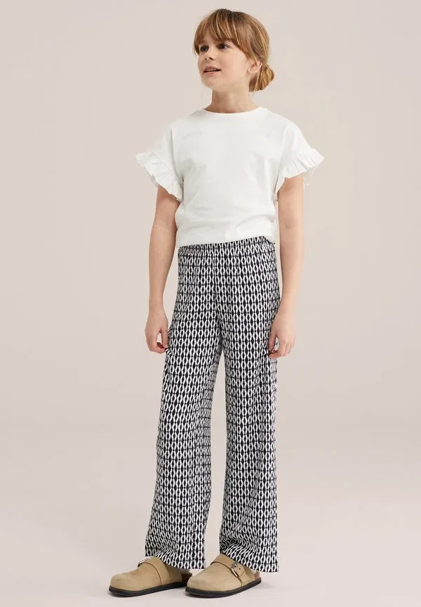 Брюки We Fashion, White