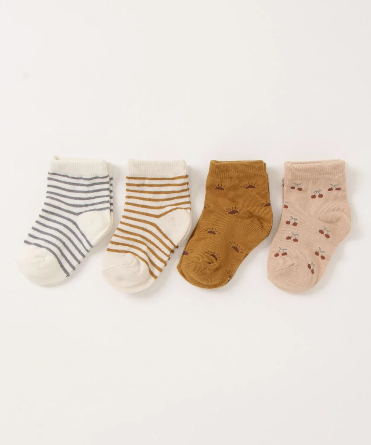 Детские носки с принтом, комплект из 4 пар Quincy Mae, Cherries, Ocre Stripe, Suns, Indigo Stripe