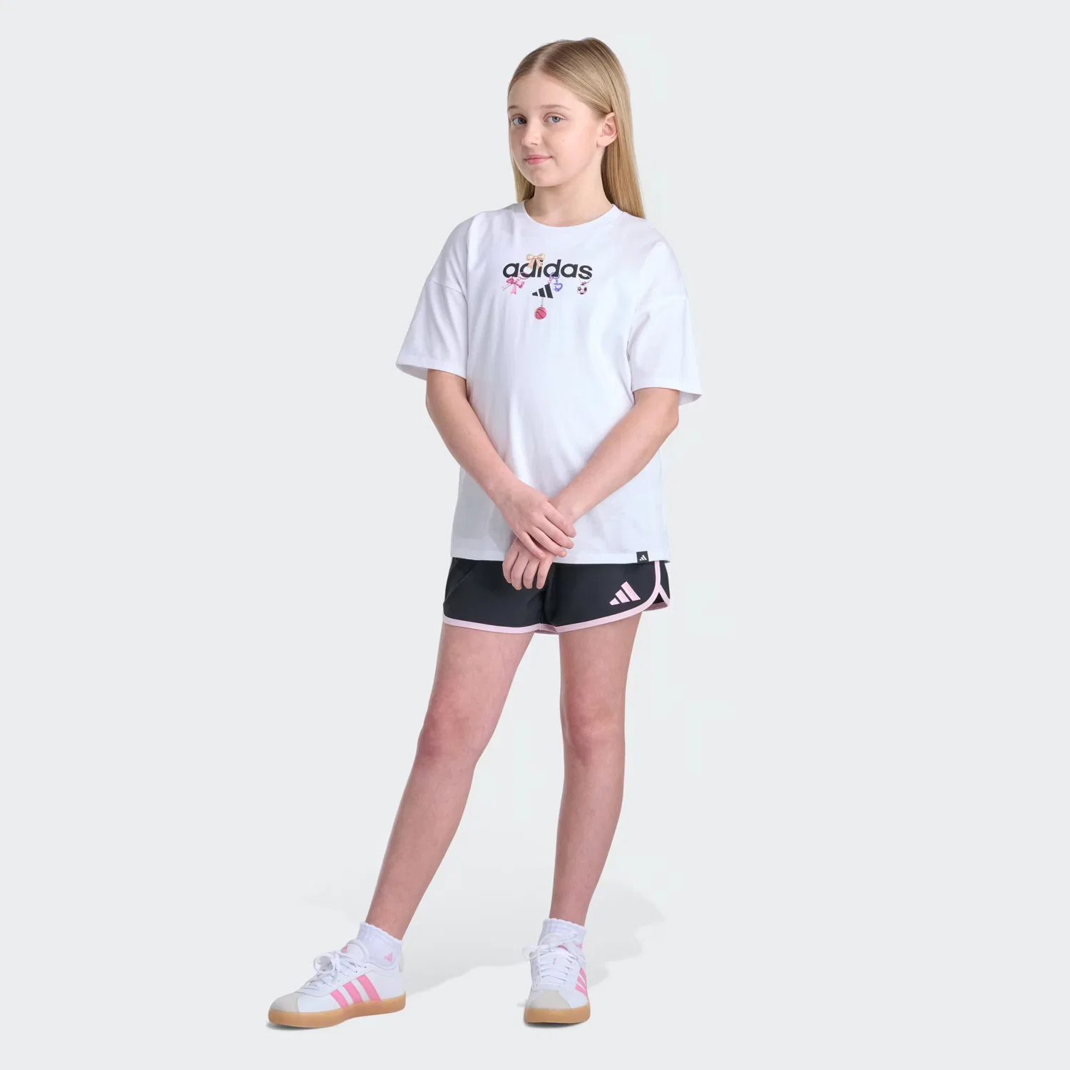 Детская футболка свободного кроя Boyfriend Tee Adidas Sportswear, белая — фото 2