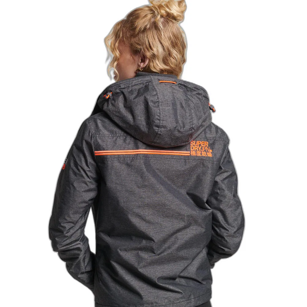 Женская водонепроницаемая куртка с капюшоном Arctic SD-Windcheater Superdry, Grau Korallenrosa — фото 3