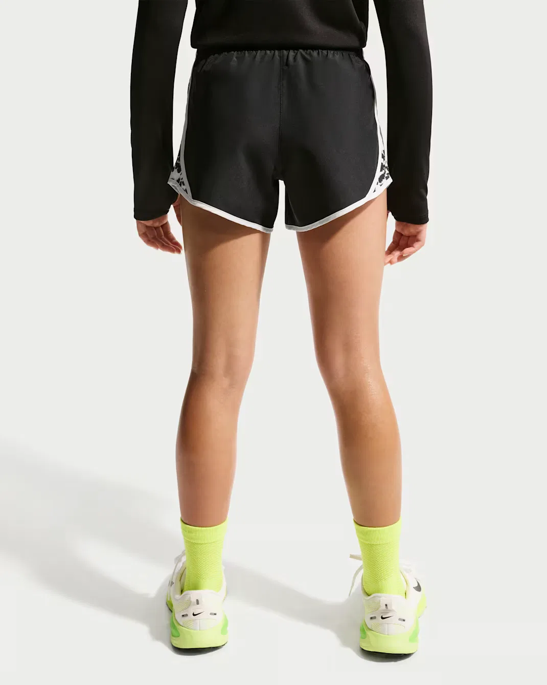 Шорты Dri-FIT для девочек (подростков) Nike Tempo, Black — фото 3