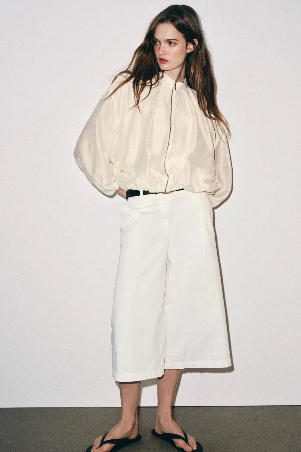 Плиссированная куртка-бомбер ZARA, Ecru