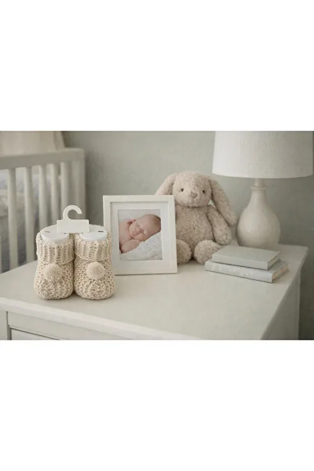 Детские пинетки трикотажные с помпонами Atlas Baby House, Beige — фото 4