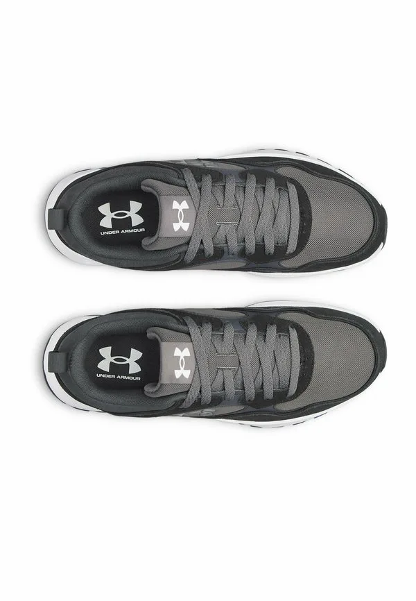 Спортивные кроссовки mirage Under Armour, Black — фото 3