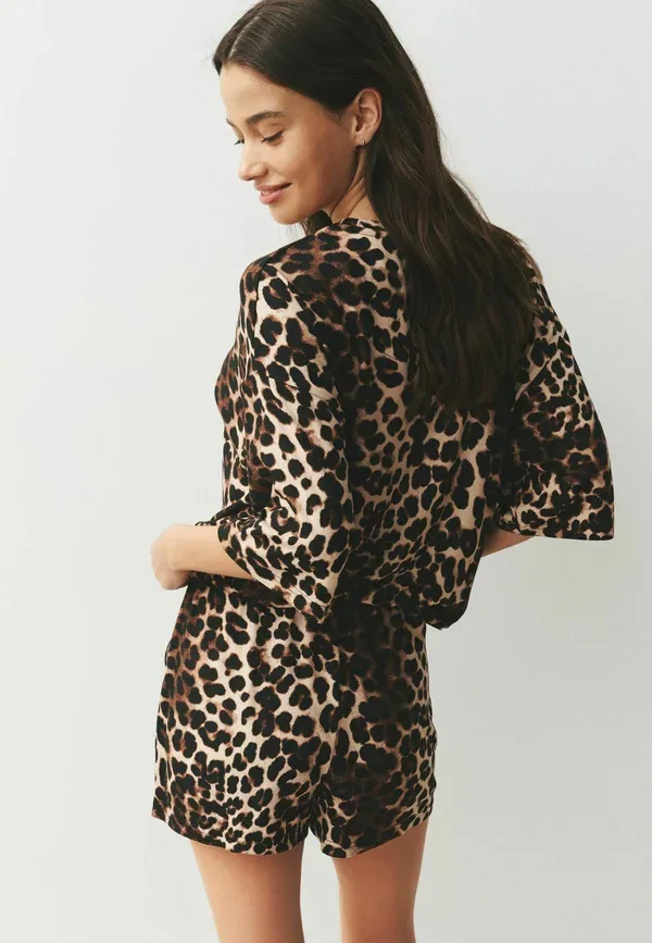 Пижамный комплект с принтом animal print Cosy Short Set Pyjamas Next, Leopard, леопард — фото 2
