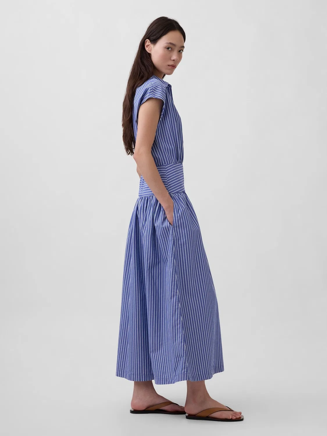 Платье-рубашка макси Gap Blue Stripe, синяя полоска — фото 3
