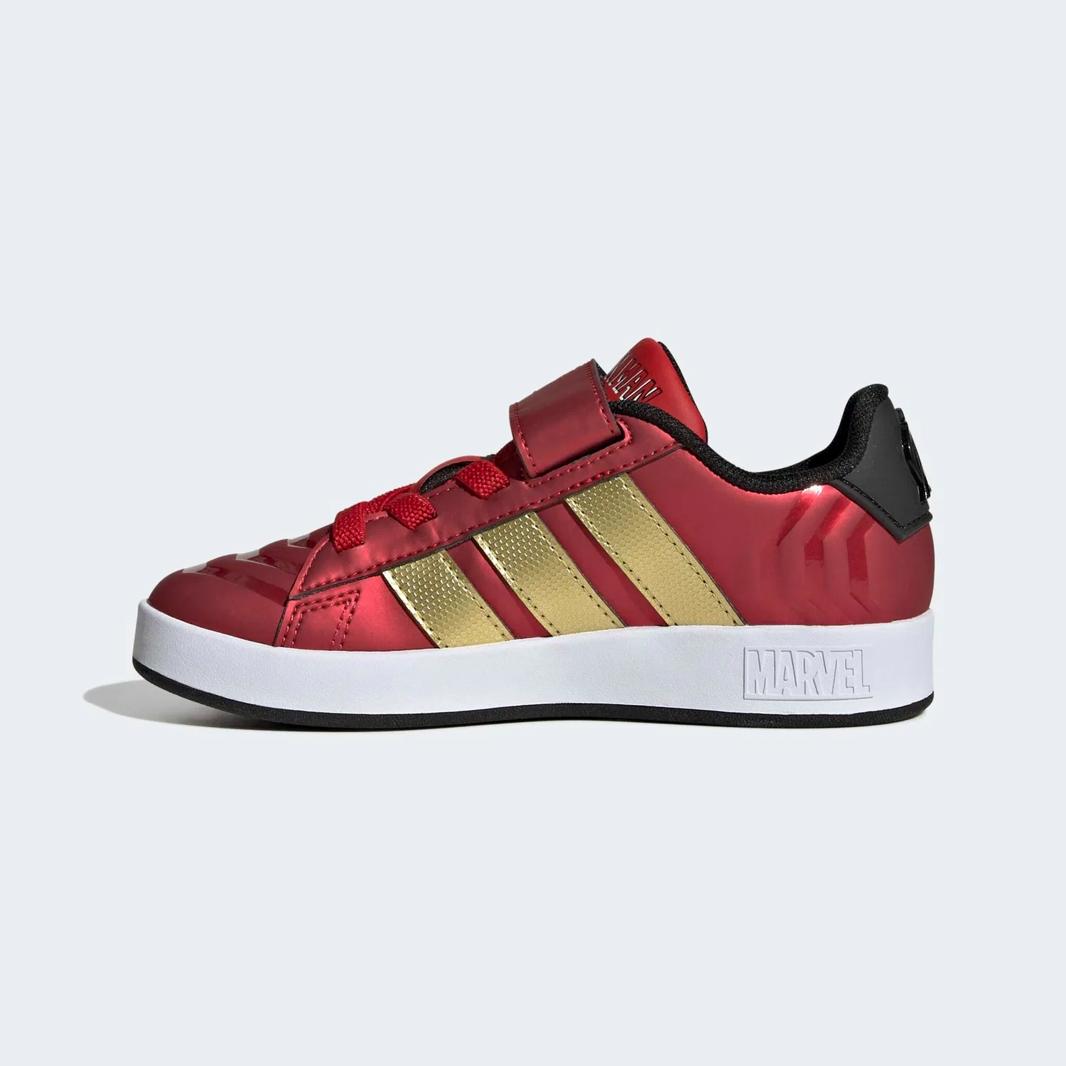 Детские кроссовки с супергеройским дизайном Adidas Sportswear, Better Scarlet/Matte Gold/Core Black — фото 3