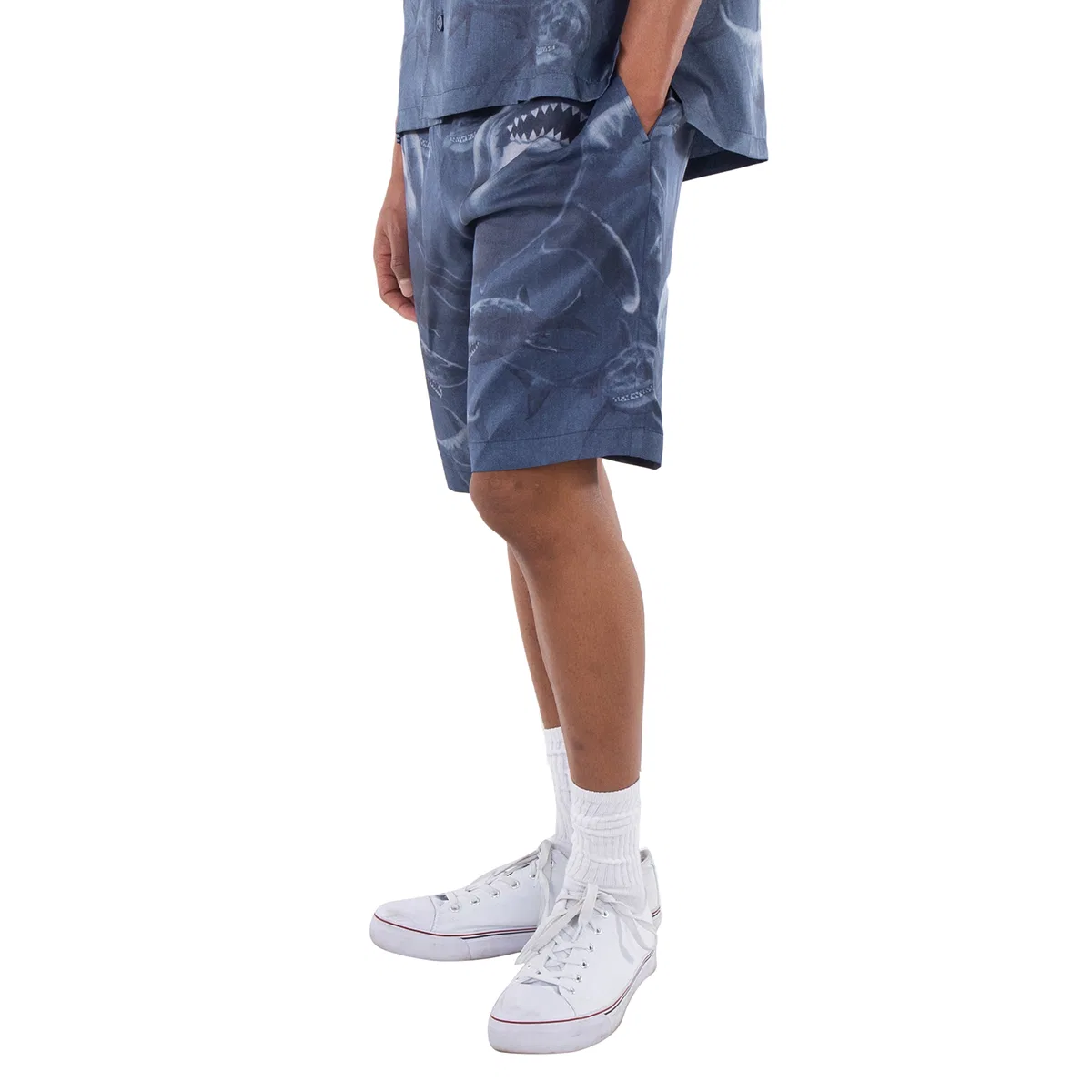 Шорты с принтом акулы из шелка Shark-Print Silk Shorts Burberry, Rich Navy Ip Pat — фото 3