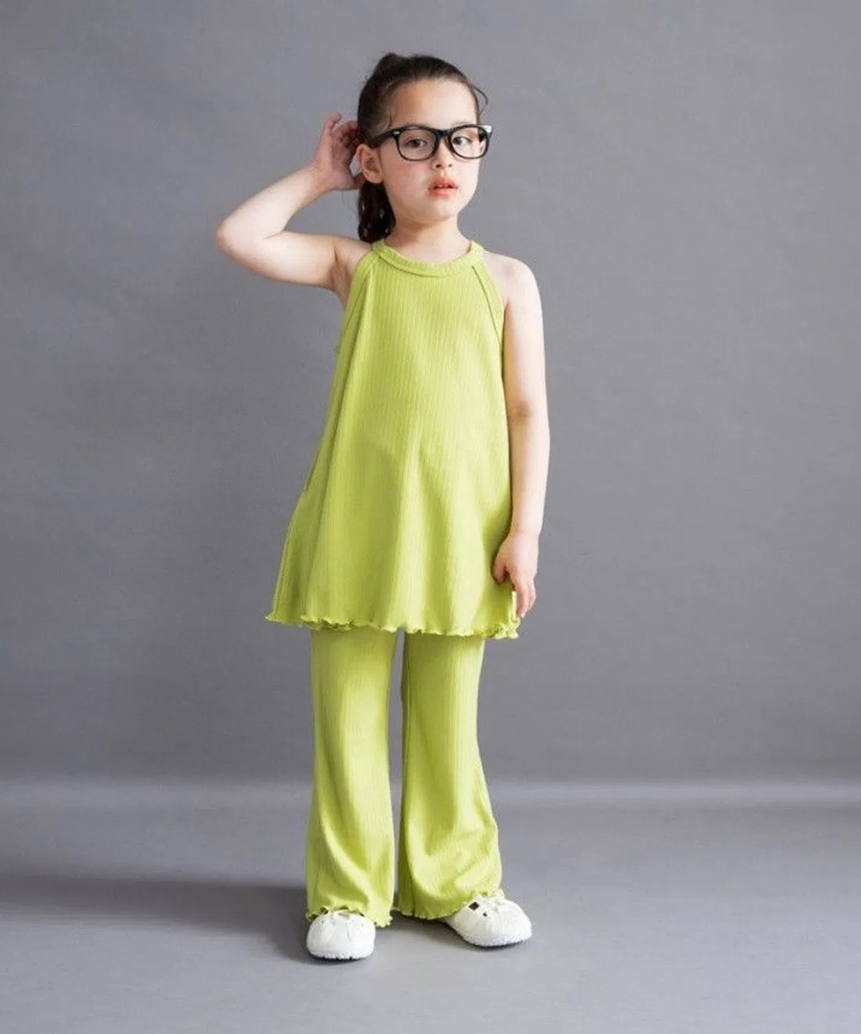 Детский комплект из топа и длинных брюк с флейром, модель Flare Camisole + Long Pants DRC branshes, Lime