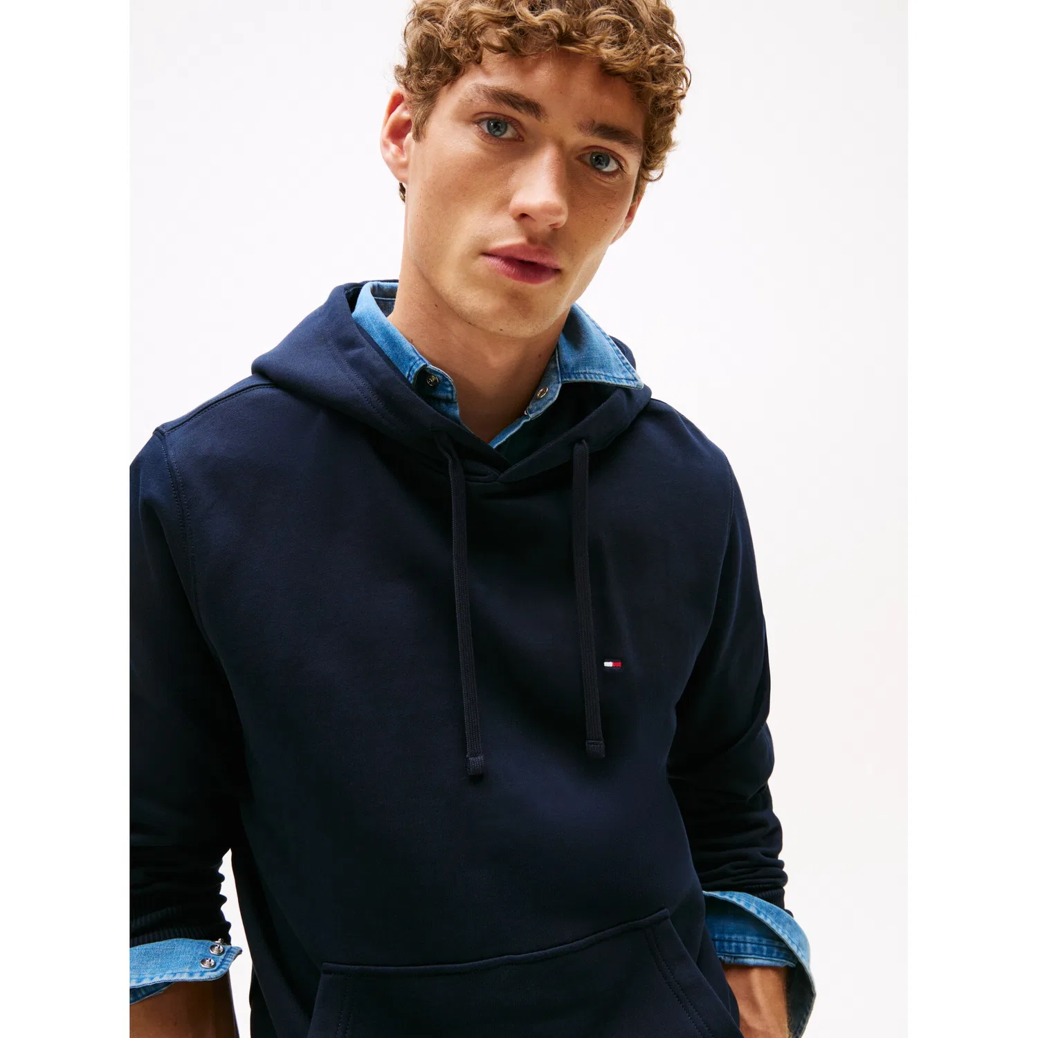 Мужской худи с капюшоном из футера Tommy Hilfiger, Desert Sky — фото 2