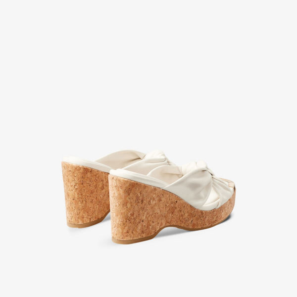 Босоножки Avenue на танкетке с узором в узел Jimmy Choo, цвет latte — фото 4