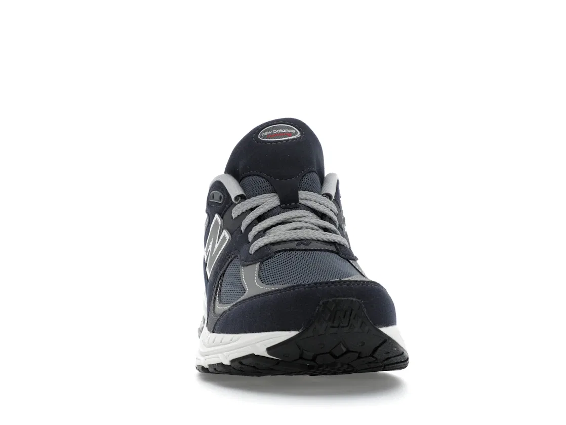 Детские кроссовки Lifestyle New Balance 2002R, Eclipse/Silver Metallic — фото 2