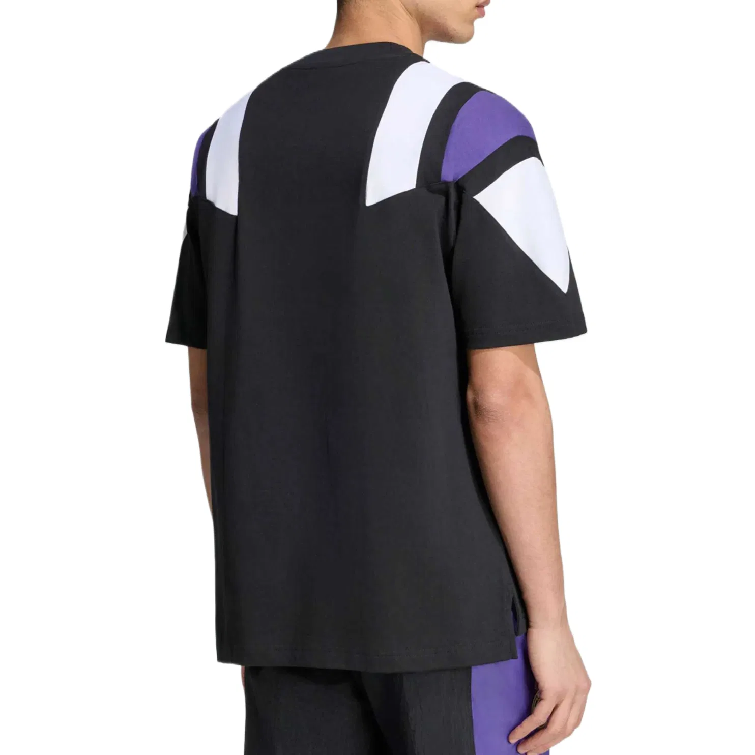 Мужская футболка с круглым вырезом Real Madrid Adidas Originals, Black/Purple — фото 4