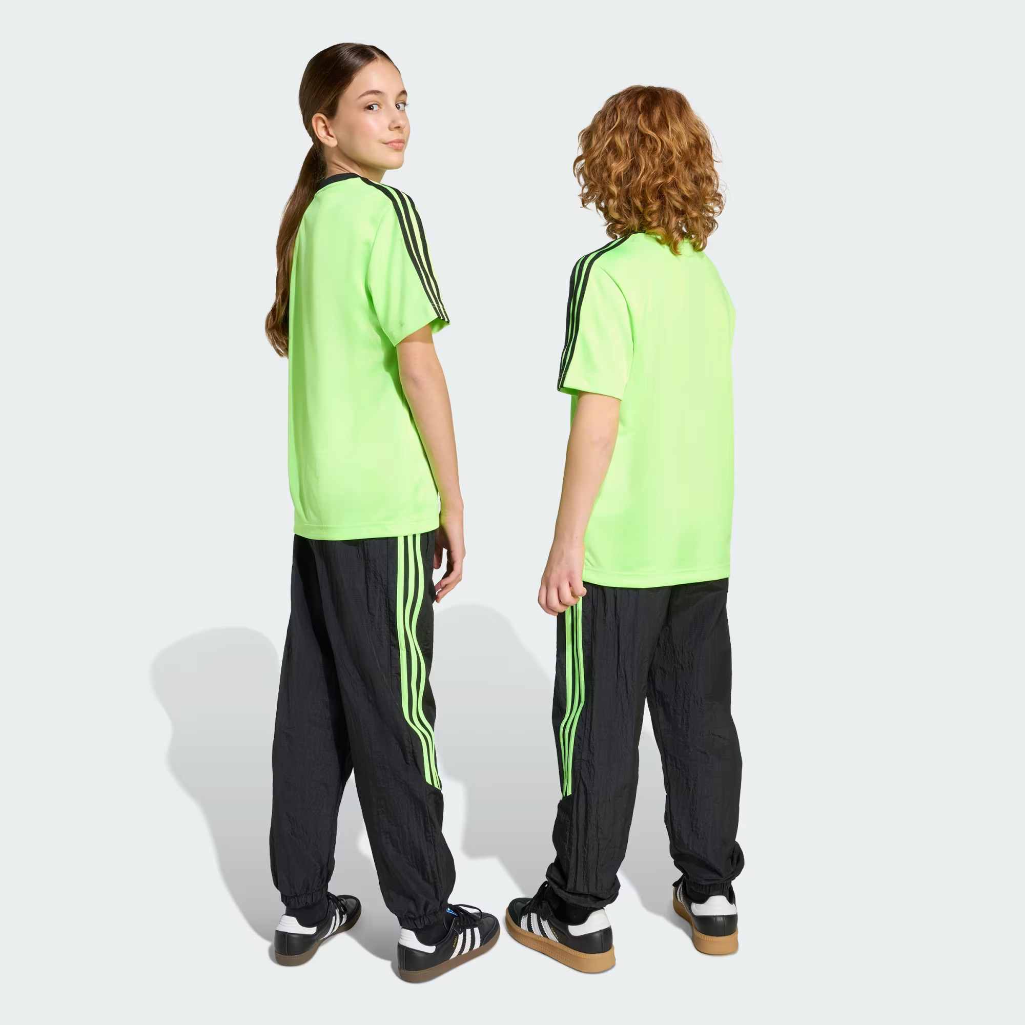 Спортивные брюки Adidas Teamgeist Track, черный/зеленый — фото 4