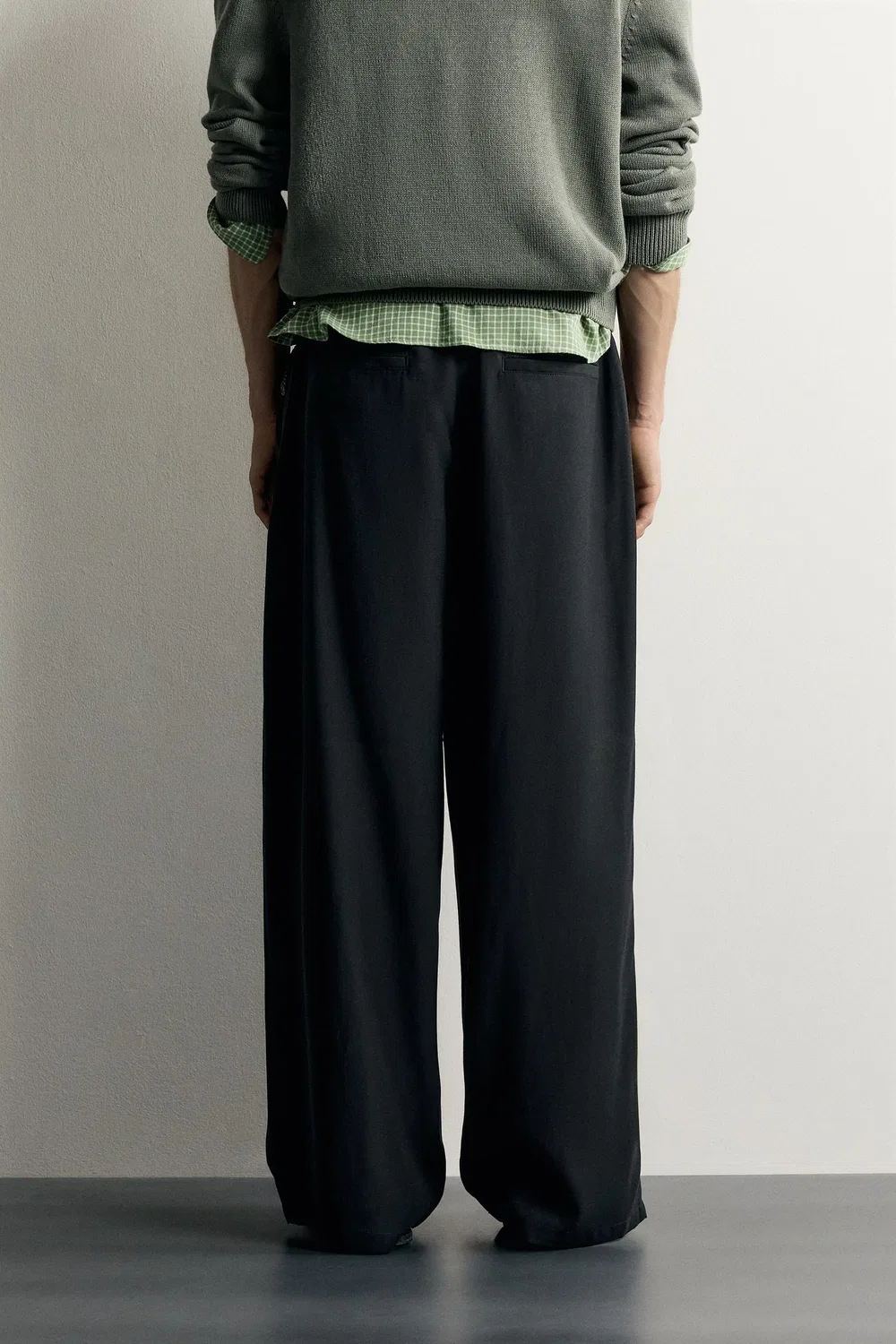 Брюки FLOWING PLEATED TROUSERS ZARA, Black — фото 3