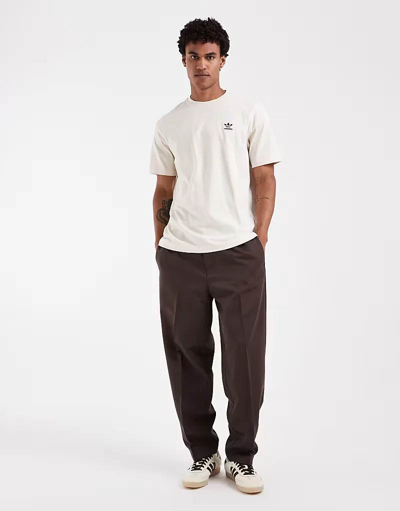 Футболка Adidas Originals Essentials свободного кроя, чудесный белый — фото 4
