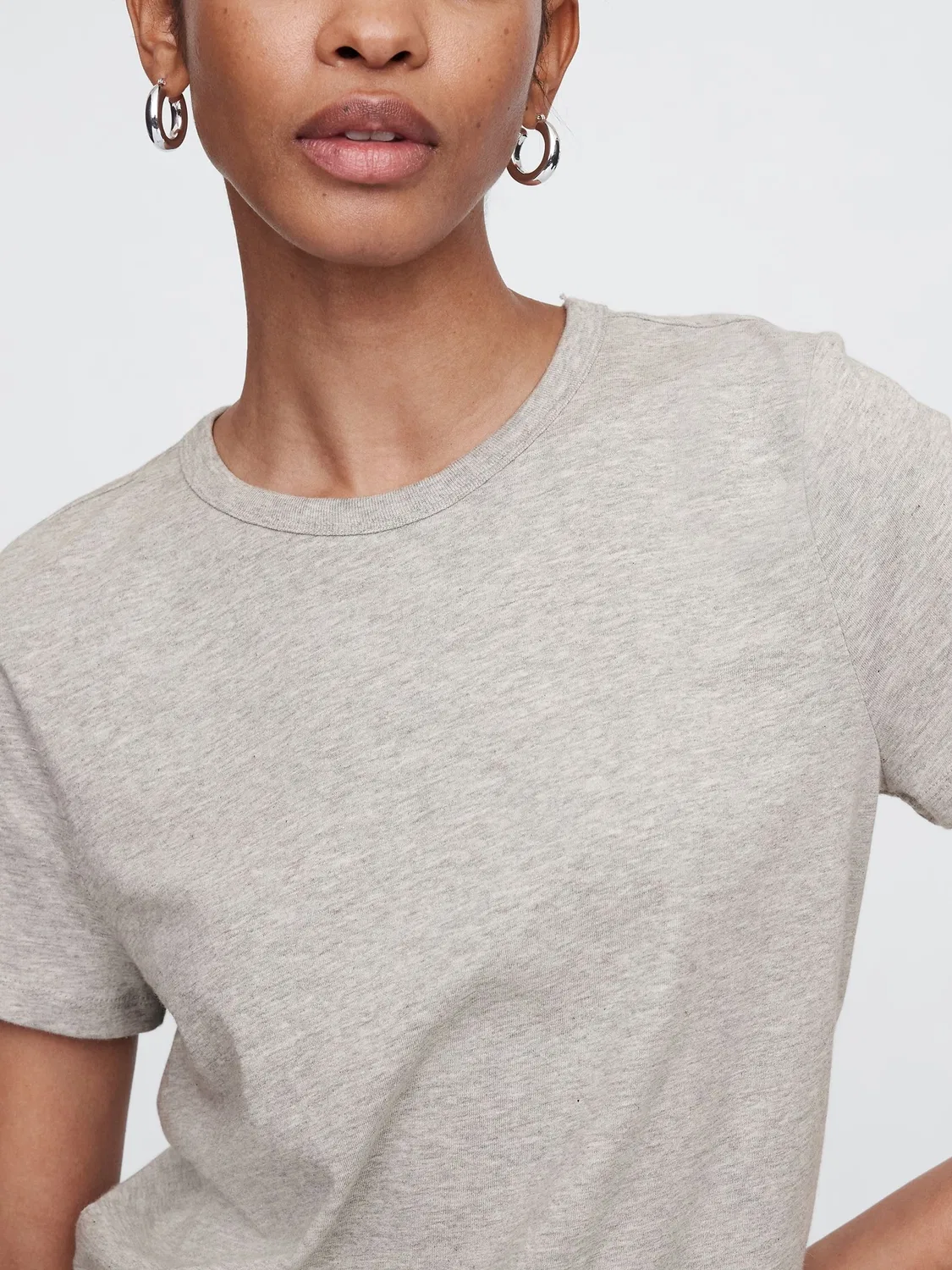 Футболка с круглым вырезом Gap Grey, серая — фото 4