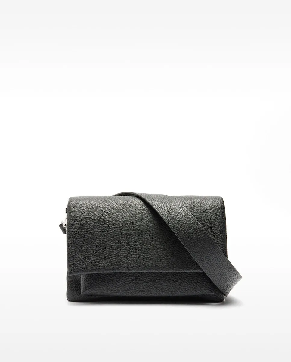 

Женская сумка через плечо с клапаном и магнитной застежкой из однотонной ткани Parfois, черный