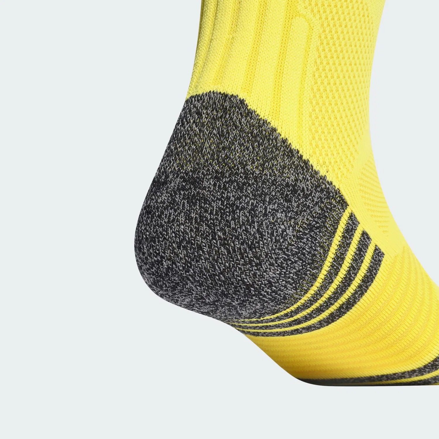 Спортивные носки Adidas Performance Tiro 26 желтого цвета — фото 3