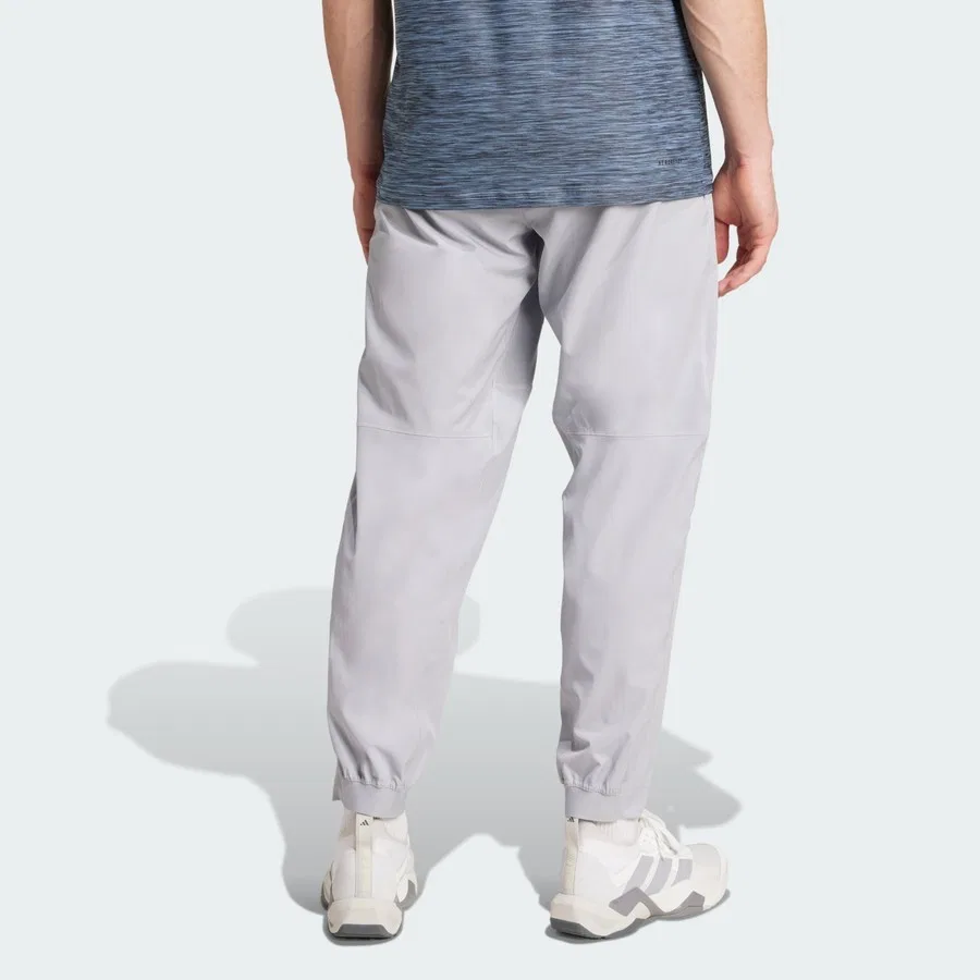 Спортивные штаны с зауженными штанинами и карманами на молнии adidas Performance JW2506 Train Essentials Training Pants, Серый — фото 2