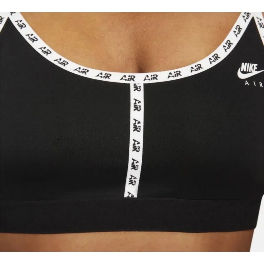 Спортивный бюстгальтер с длинным рукавом Nike Air Dri-Fit Indy Light-Support Padded Logo Tape, Черный — фото 3