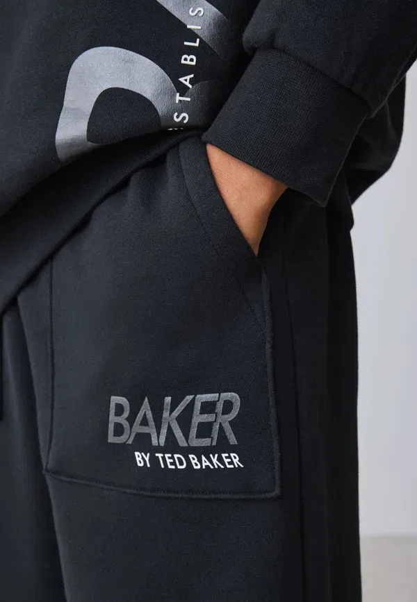 Детский спортивный костюм Baker By Ted Baker, черный — фото 3