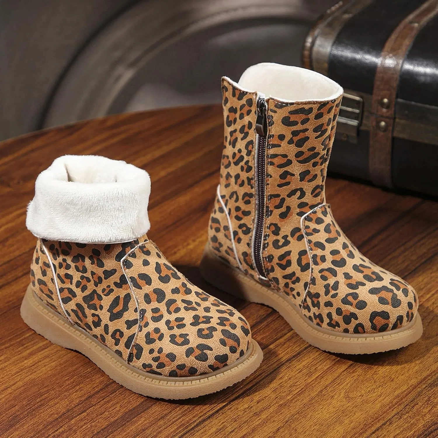 Детские зимние ботинки для девочек с принтом леопарда Snow Leopard Boots, Khaki — фото 2
