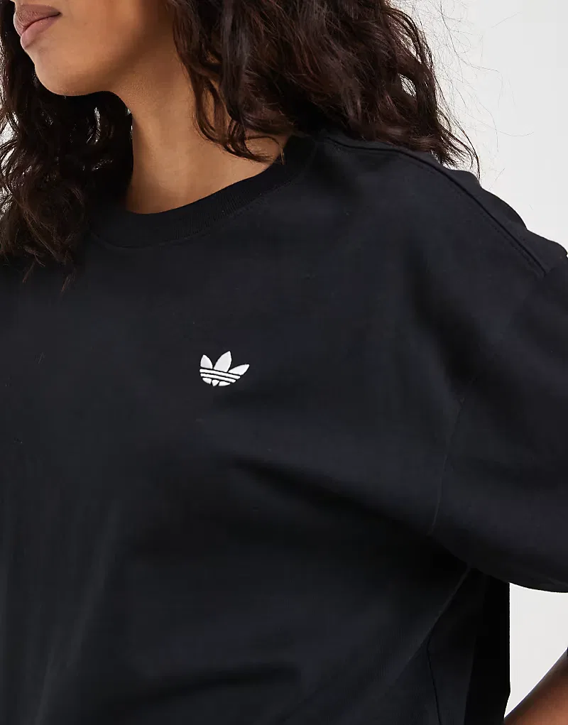 Футболка Adidas Originals essentials boyfriend, черный — фото 4