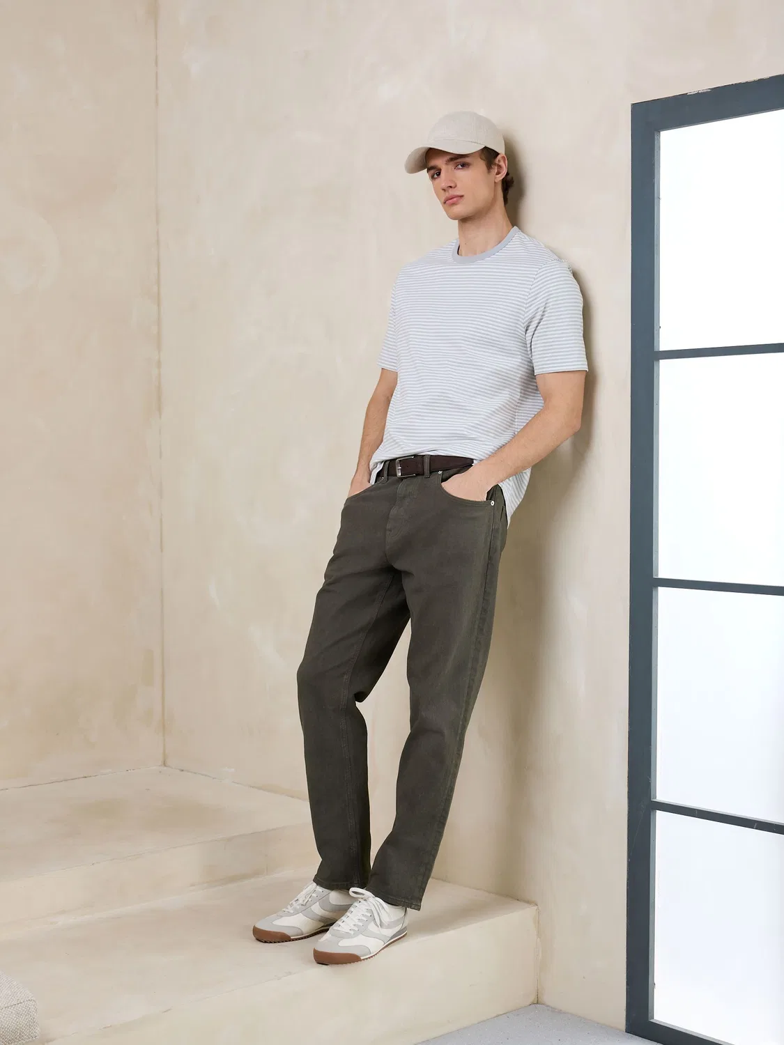 Джинсы Slim Fit с ремнем Khaki Green Next — фото 2