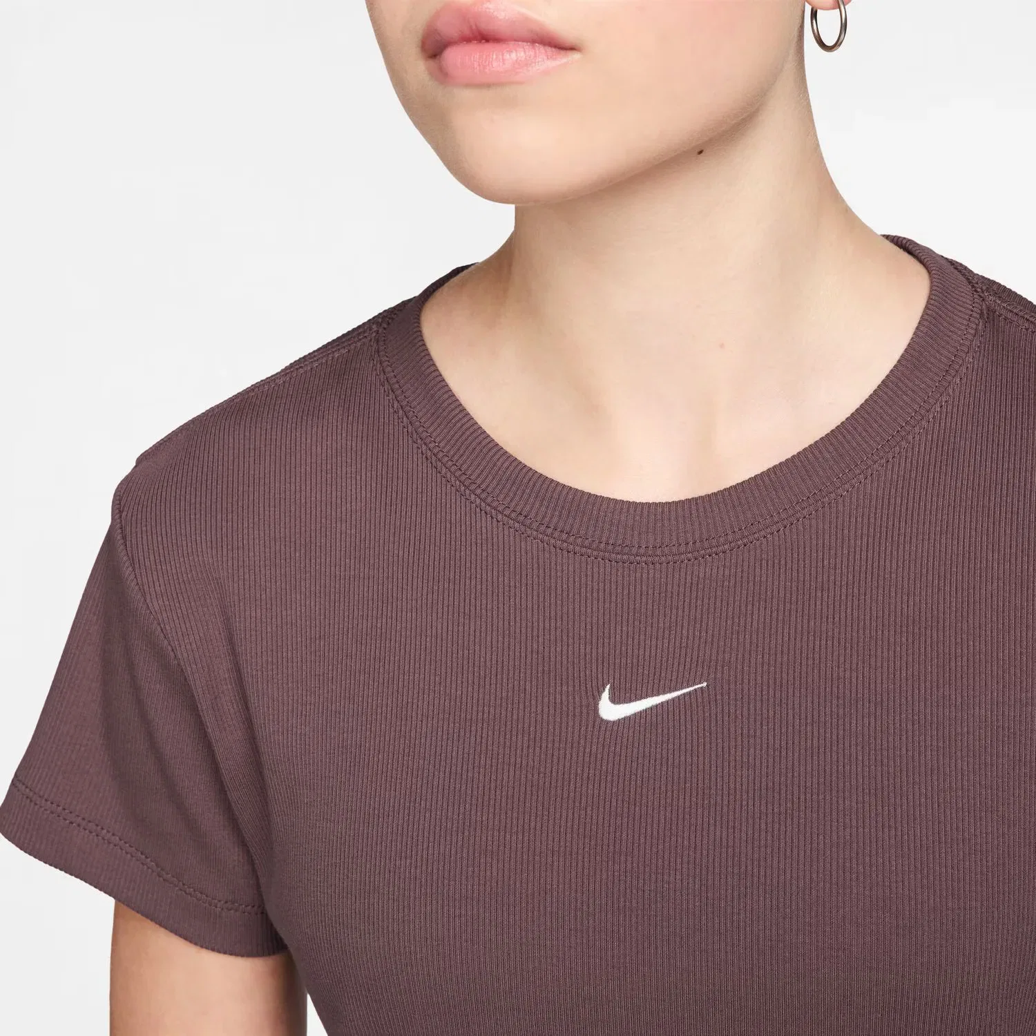 Женская футболка из эластичного хлопка Nike, Morado — фото 3