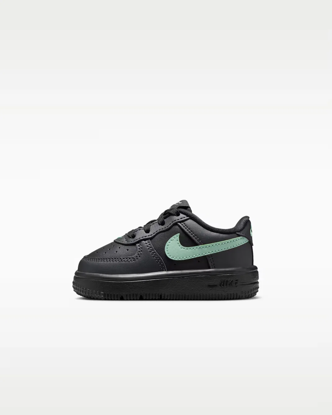 Детская/подростковая обувь Nike Force 1 Low, Black/Anthracite/Arctic Green